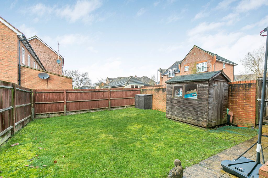 Property photo 2 of 23