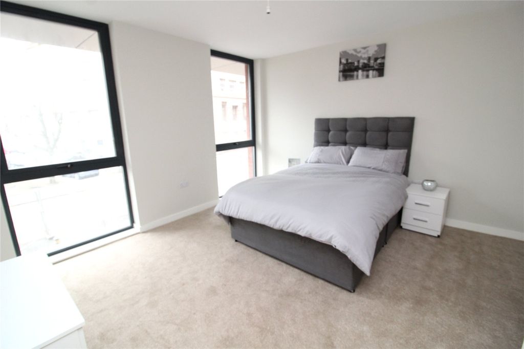 Property photo 2 of 8 Picture No. 06