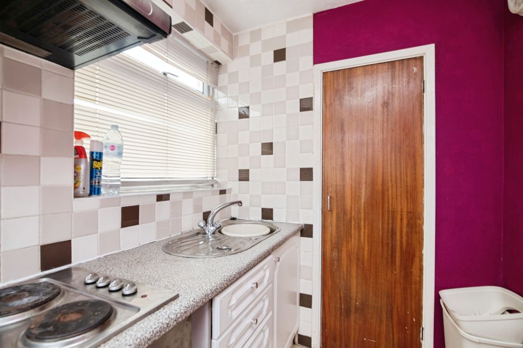 Property photo 3 of 14