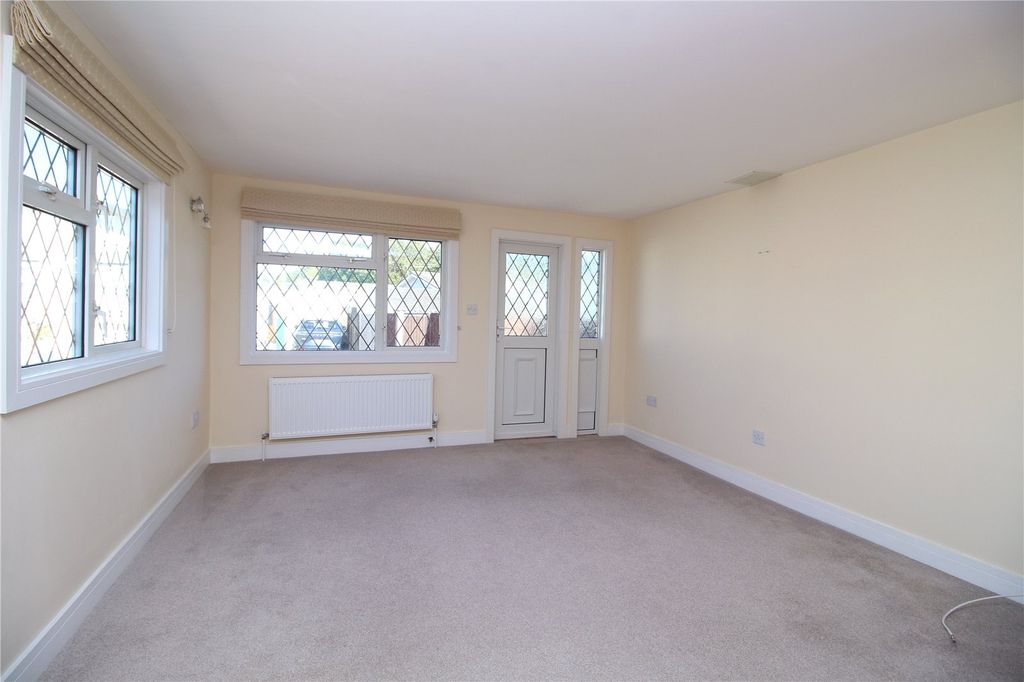 Property photo 3 of 8 Picture No. 03
