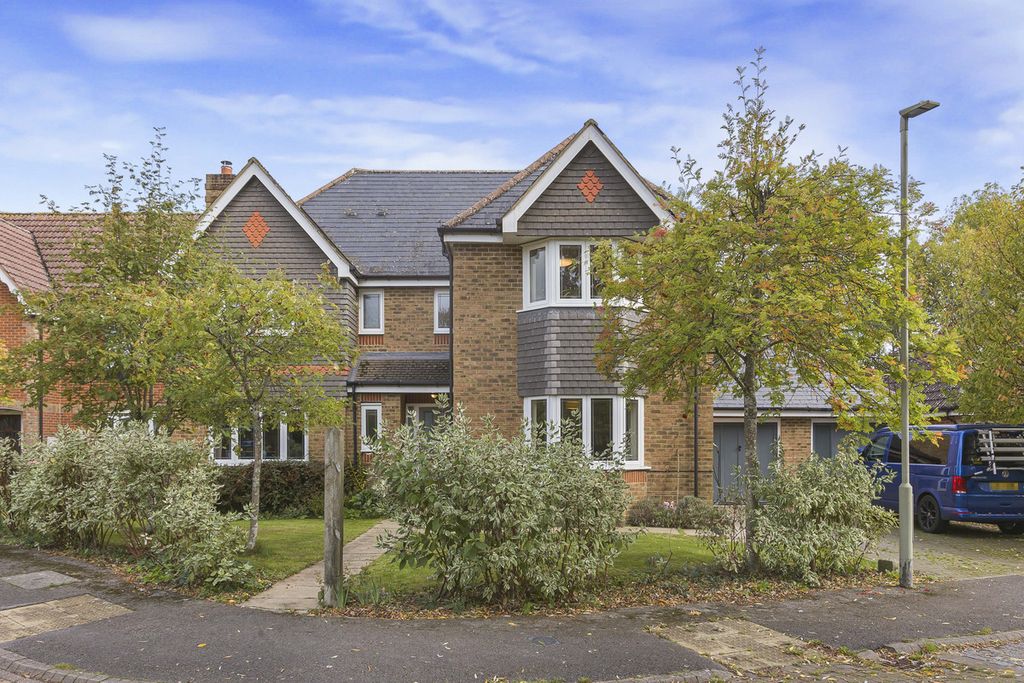 Property photo 1 of 31