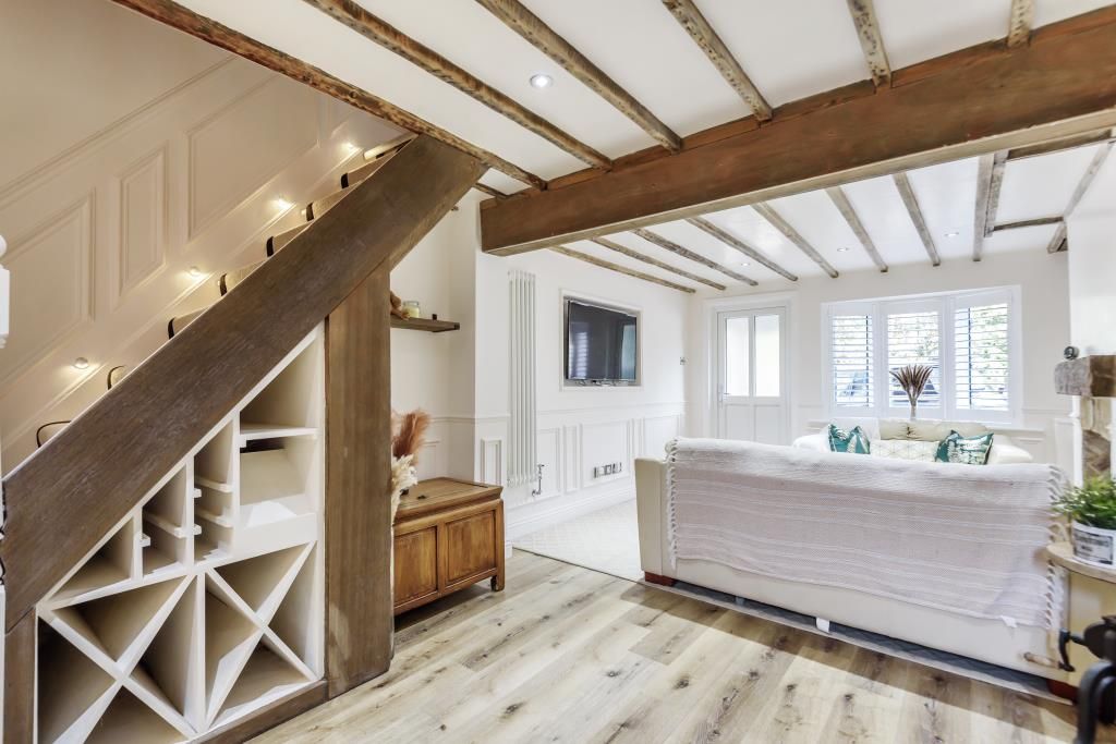 Property photo 3 of 11 Kitchen/Dining