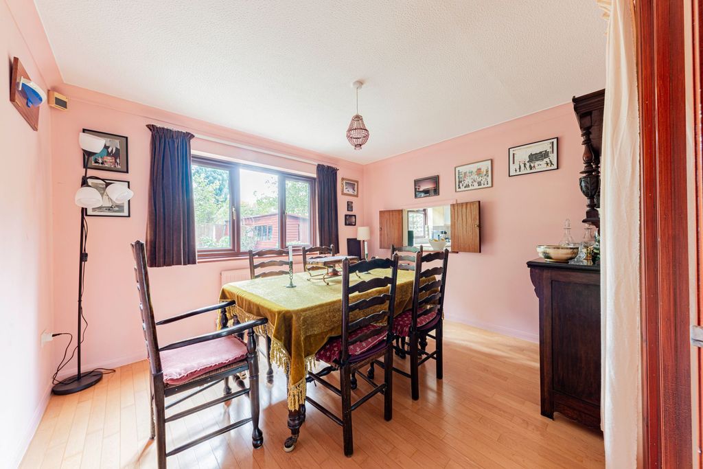 Property photo 3 of 48 Dining Room (1)