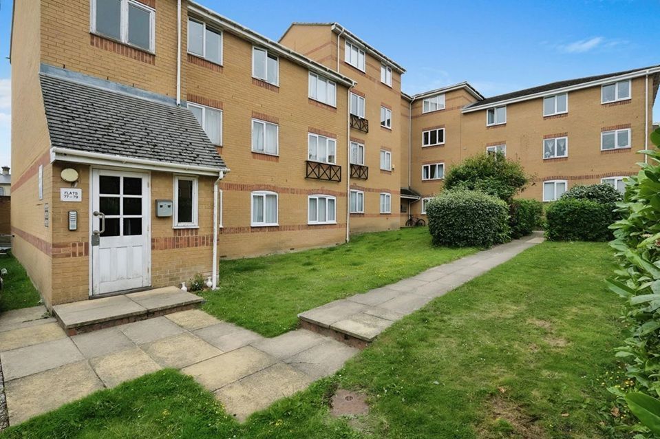 Property photo 1 of 12