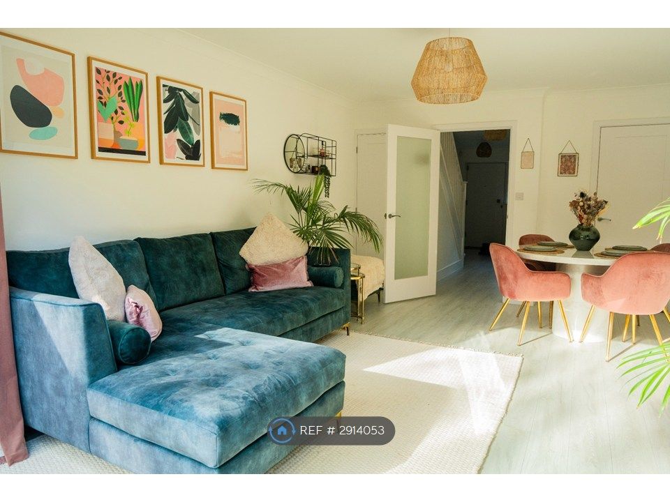 Property photo 2 of 13 Living & Dining Room