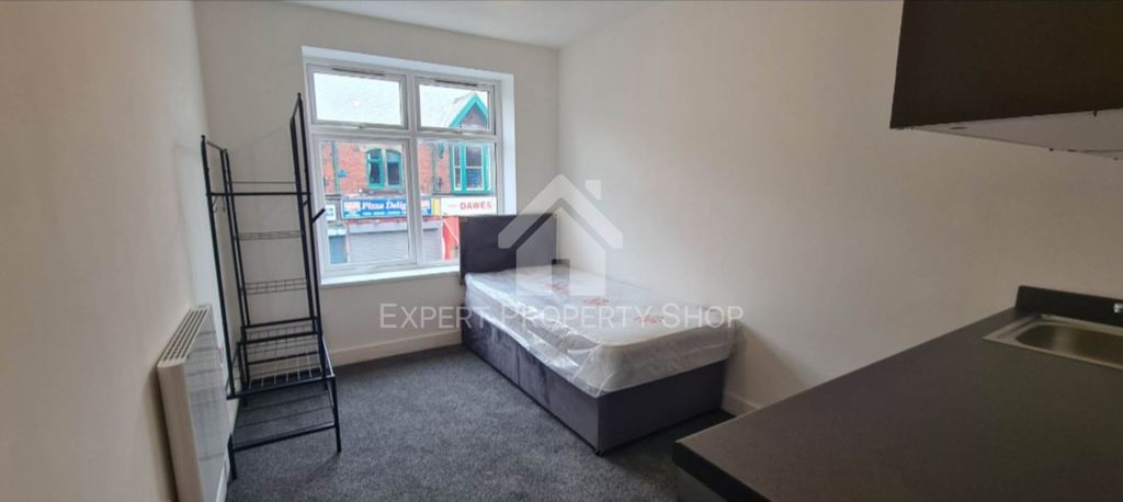 Property photo 1 of 3