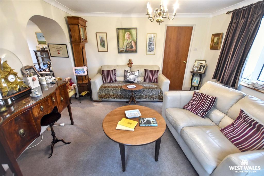 Additional image 7 of 4 bed detached bungalow for saleTempleton, Narberth SA67