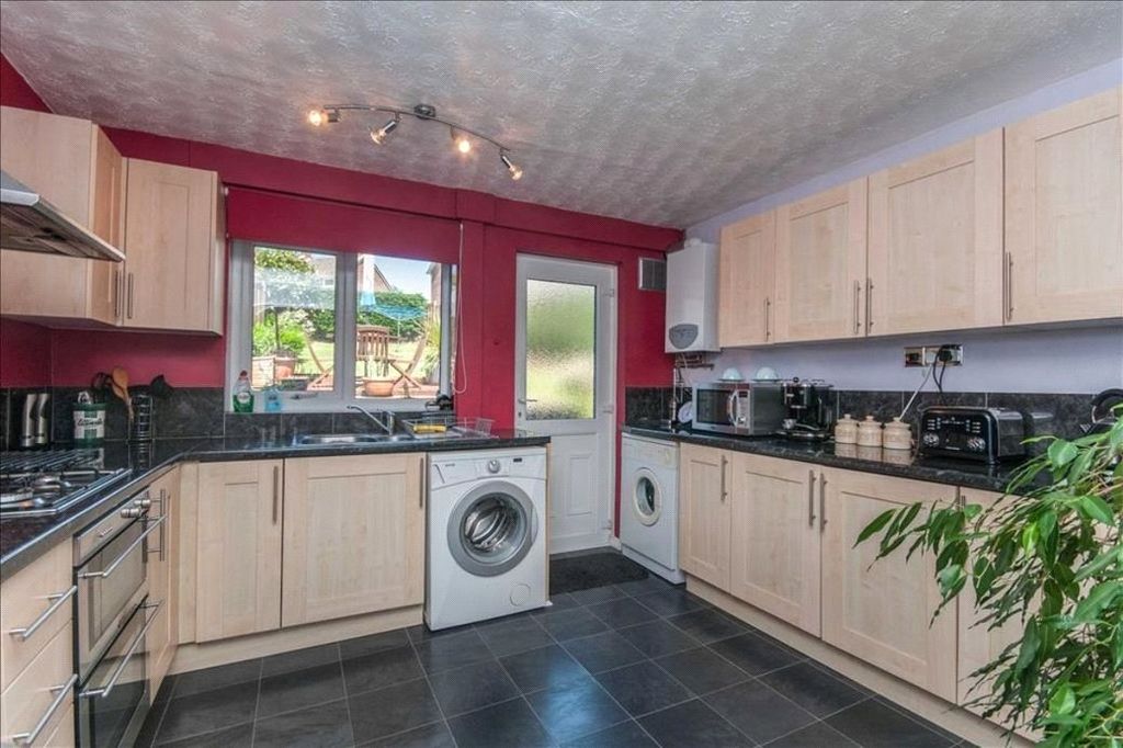 Property photo 3 of 8 Picture No. 02