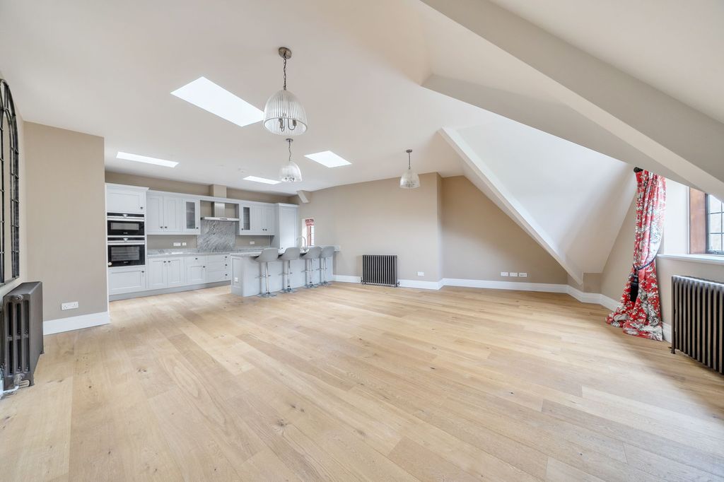 Property photo 1 of 21 Open Plan Living