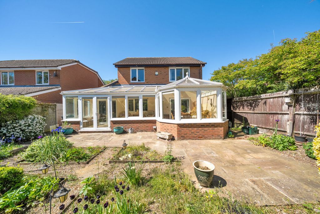 Property photo 1 of 20 1449230-17-69Eb5d...