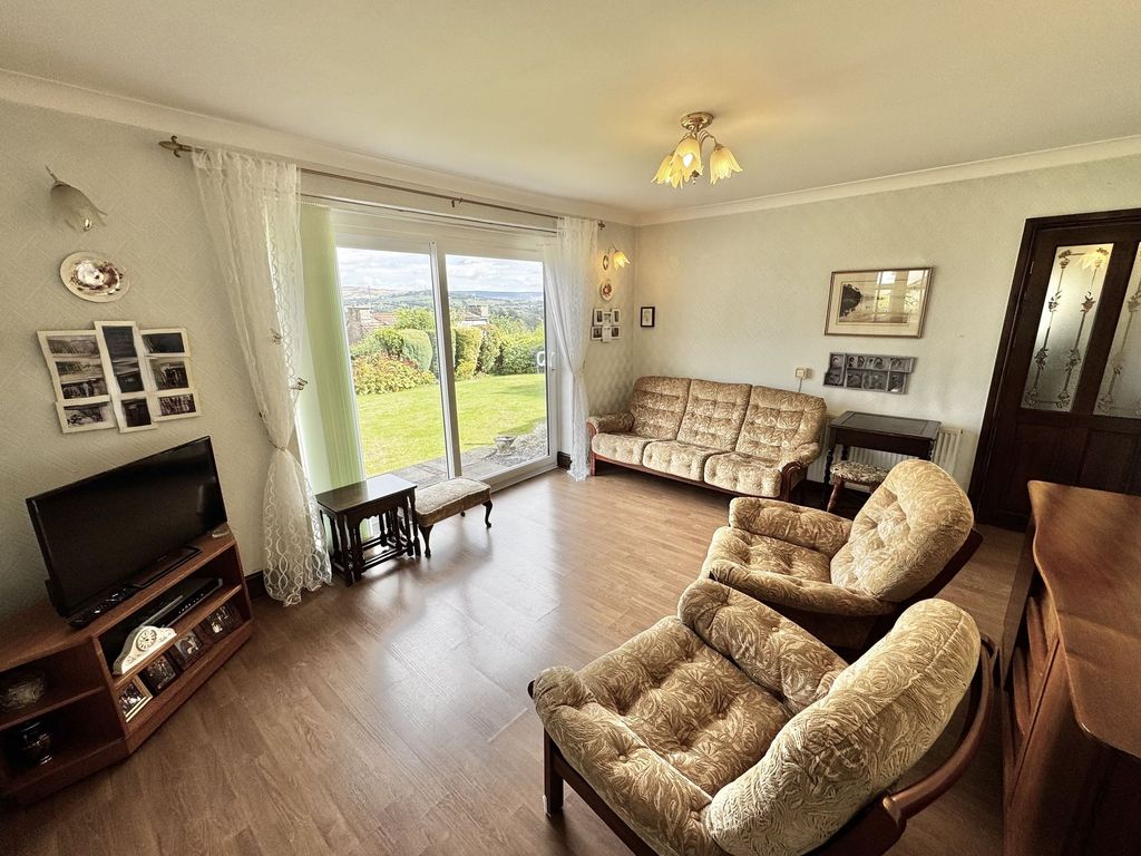 Property photo 3 of 15 Sitting Room