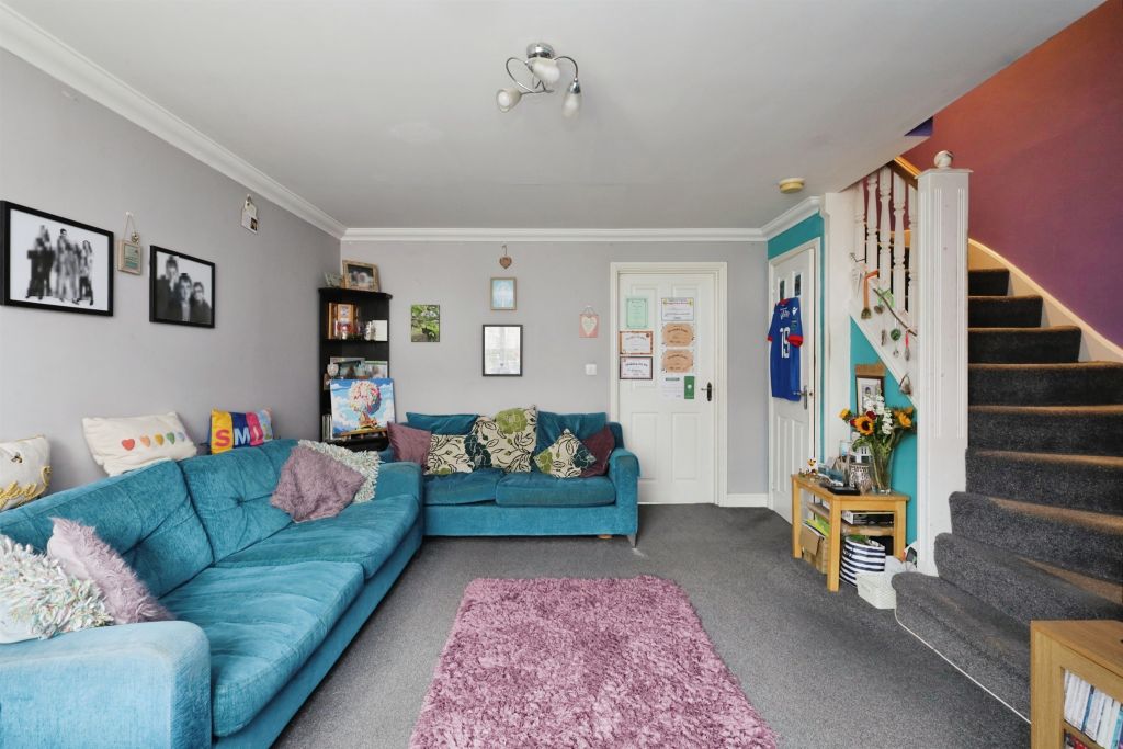 Property photo 3 of 12