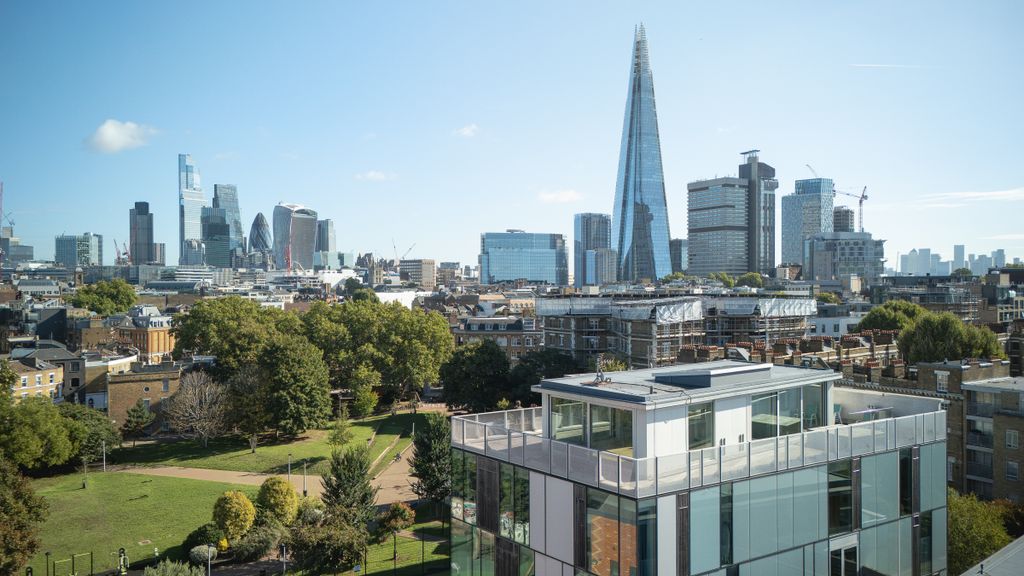 Property photo 1 of 44