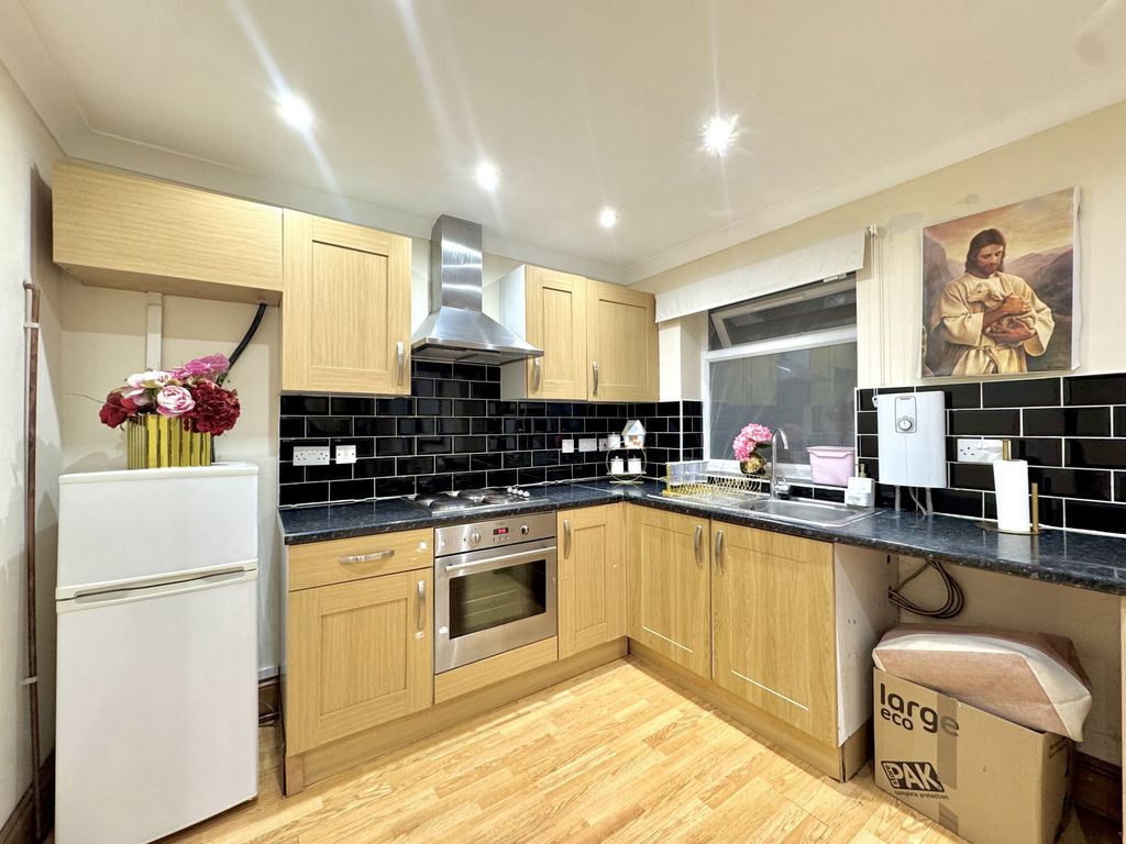 Property photo 2 of 4