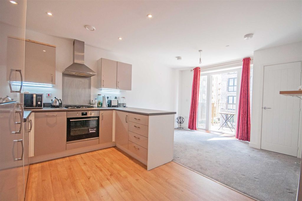 Property photo 2 of 11 La3.Jpg