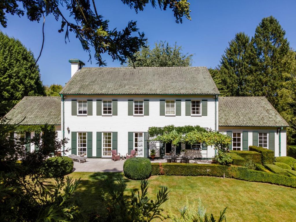 Property photo 1 of 22