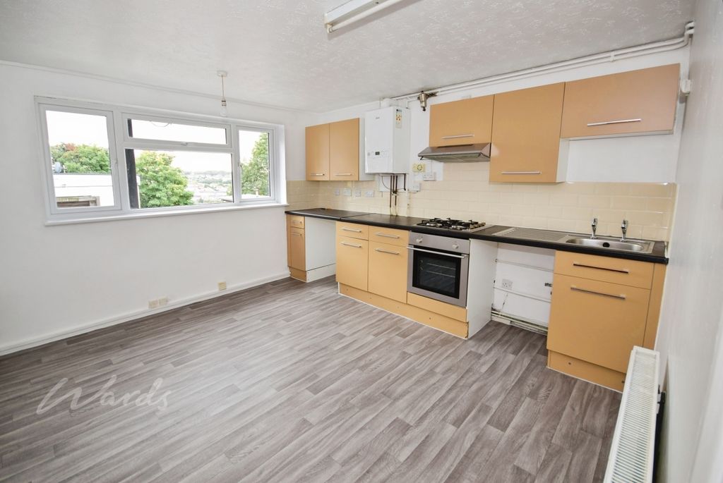 Property photo 2 of 4 Chatham Kitchen
