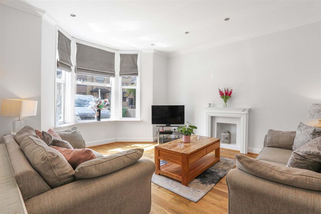 Property photo 3 of 25 1073420271 91.Jpg