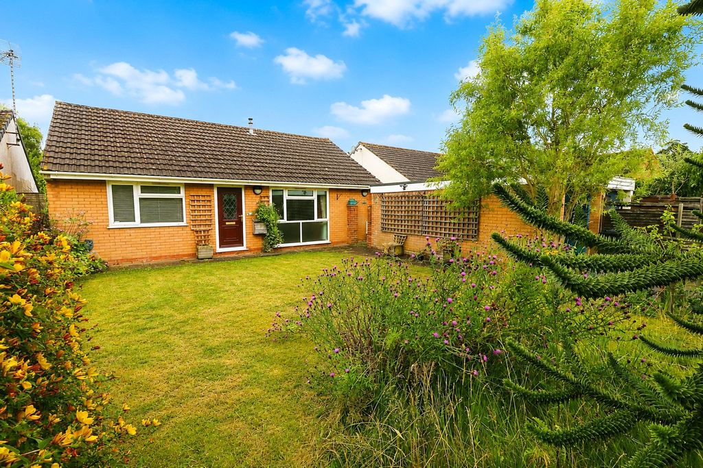 Property photo 1 of 19 1 - Picture No. 01