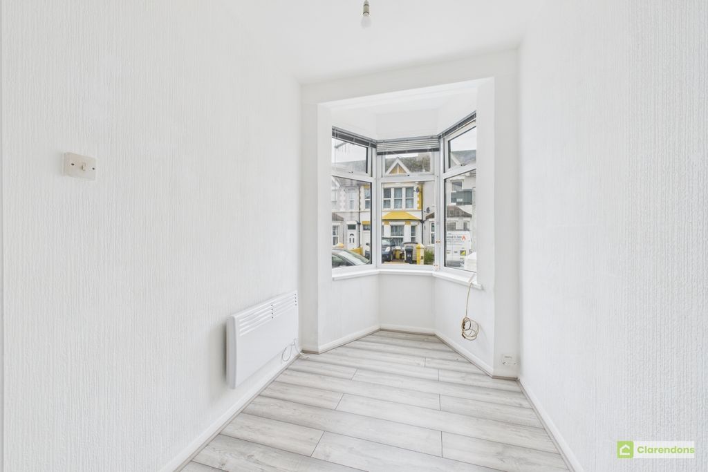 Property photo 3 of 5 Cam02528G0-Pr0416-Still001