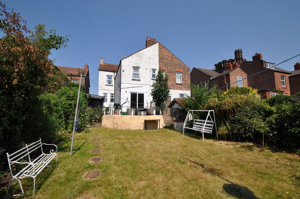 Property photo 3 of 46