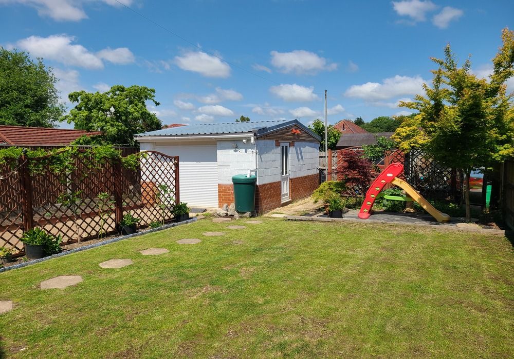 Property photo 2 of 22