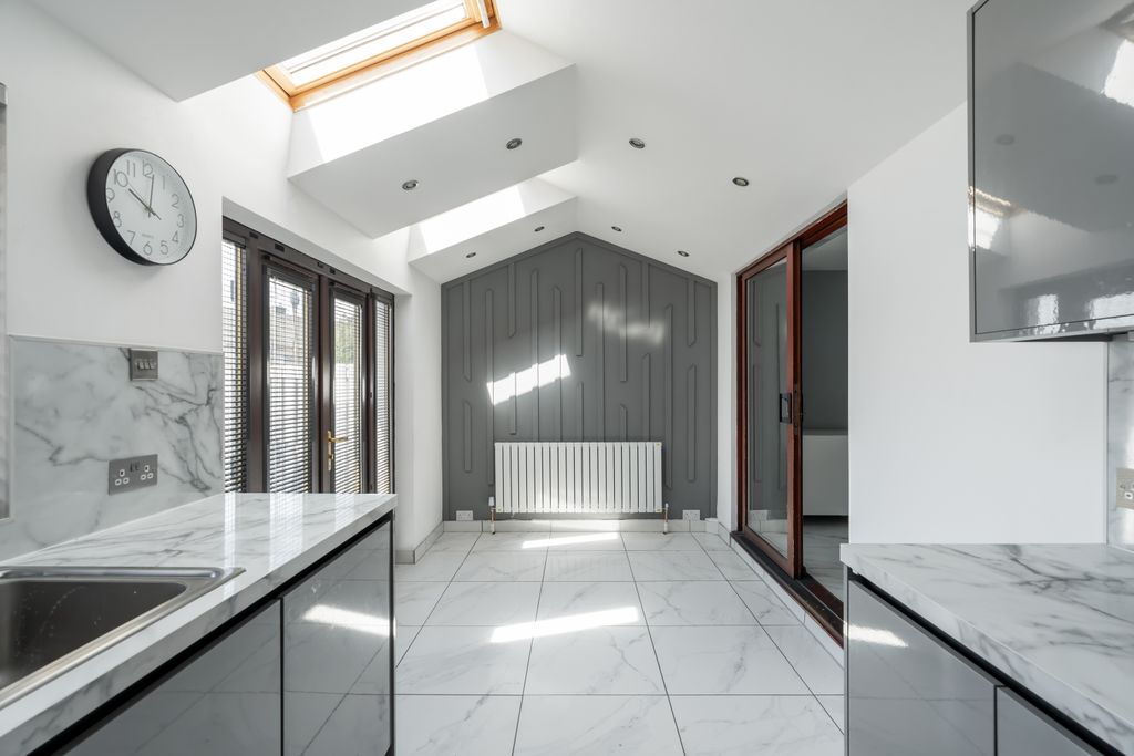 Property photo 3 of 20 Property Image 3