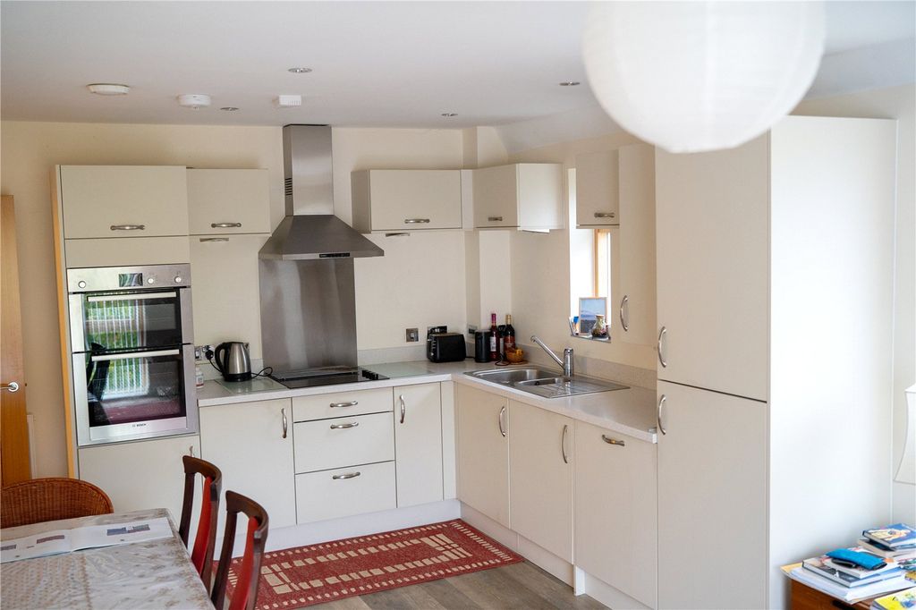 Property photo 3 of 15 Picture No. 24