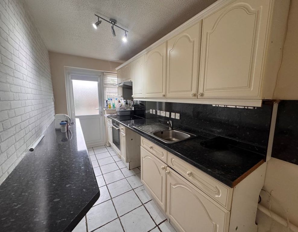 Property photo 3 of 8