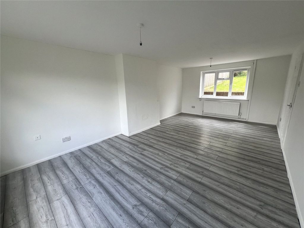 Property photo 3 of 15 Picture No. 20