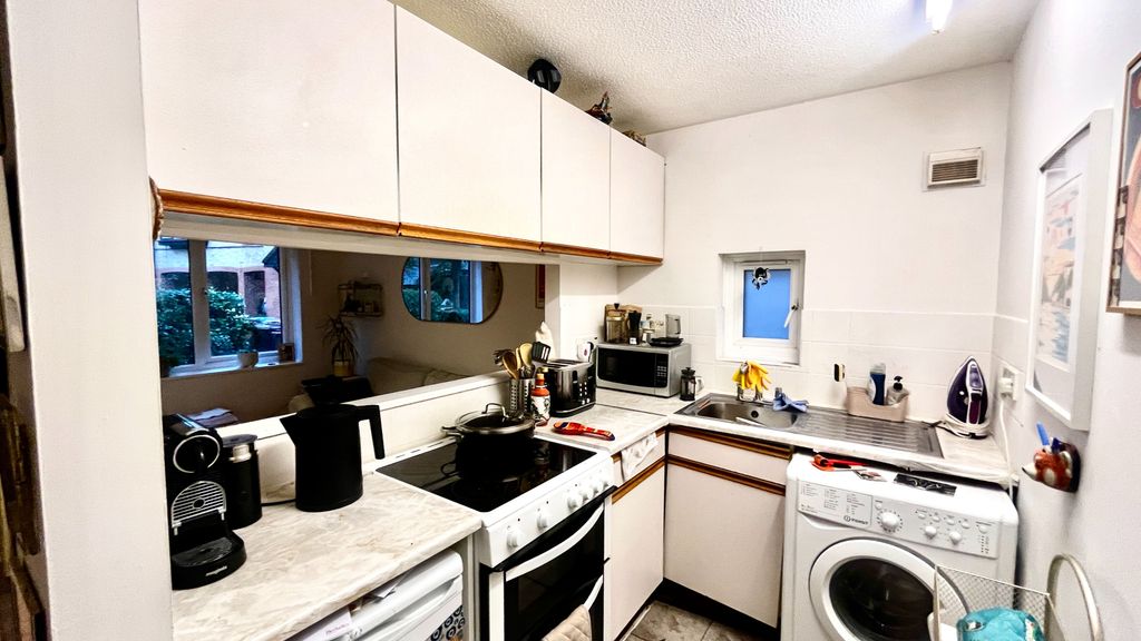 Property photo 3 of 5