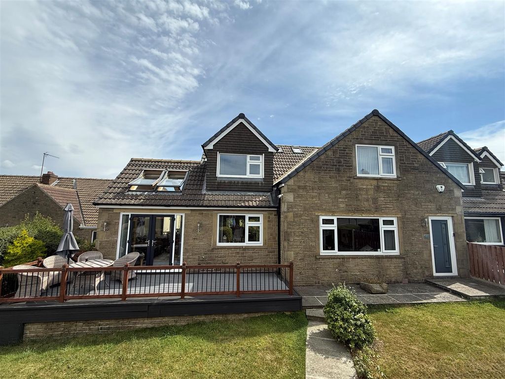 Property photo 1 of 64