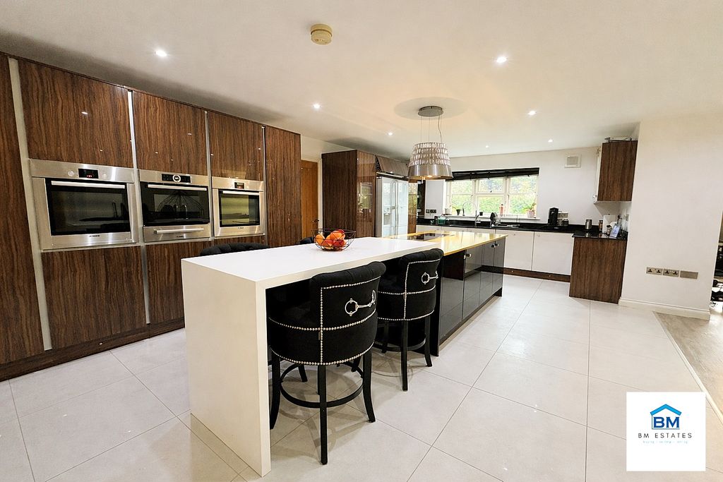 Additional image 7 of 6 bed detached house for saleUppingham Road, Leicester LE5