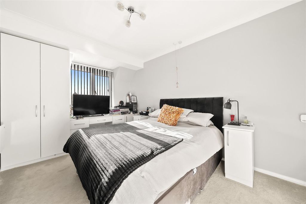 Property photo 2 of 11 Dsc08688.Jpg