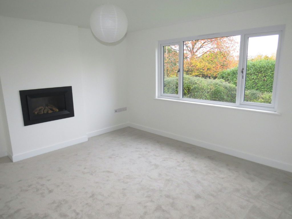 Property photo 3 of 13 Living Room