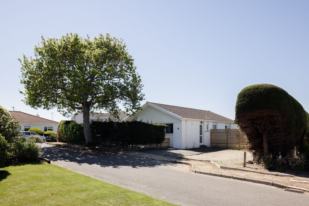 Property photo 1 of 20