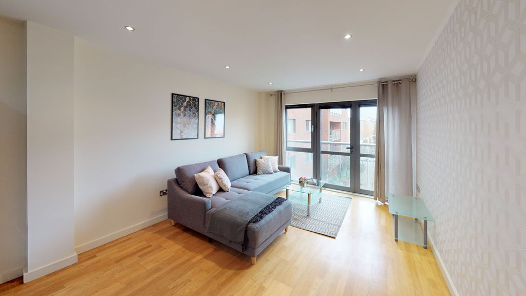 Property photo 1 of 6
