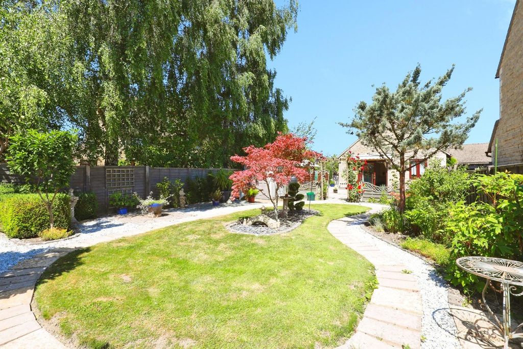 Property photo 2 of 15 Pbox-Img.Jpg
