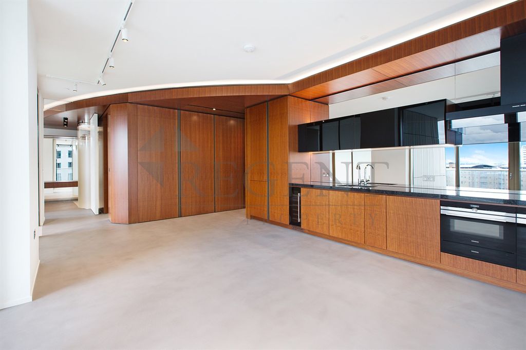 Property photo 3 of 14 Open Plan