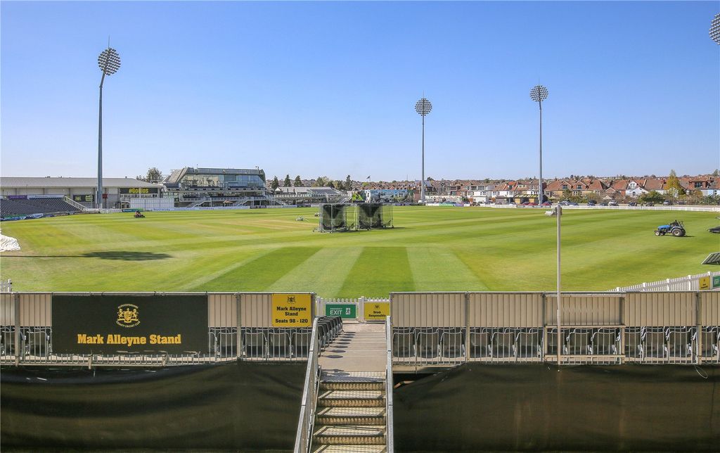 Property photo 1 of 11 Picture No. 17