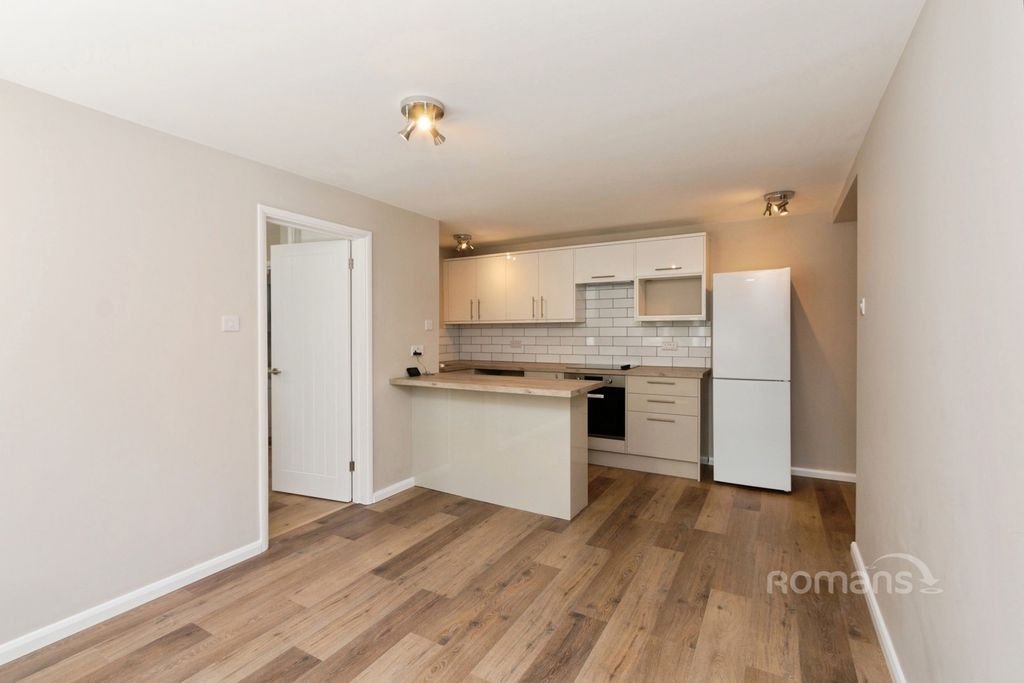 Property photo 3 of 9 Pbox-Img.Jpg