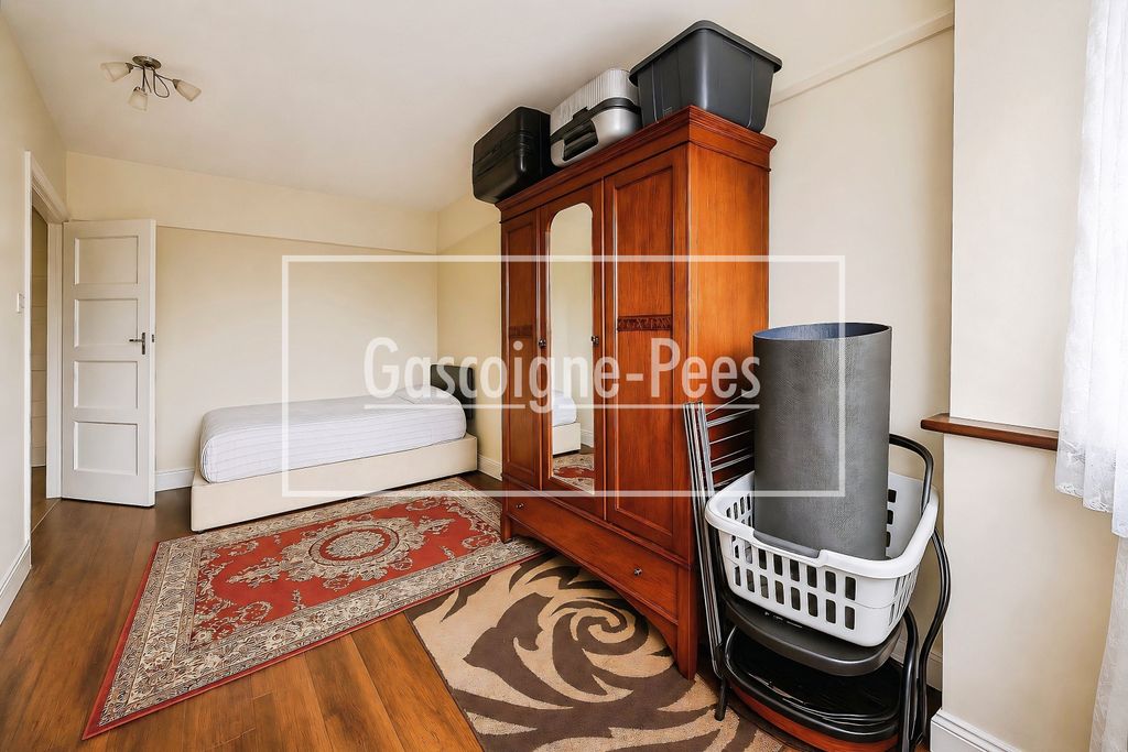 Property photo 3 of 7