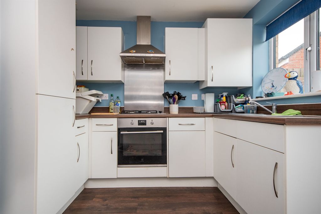 Property photo 2 of 15