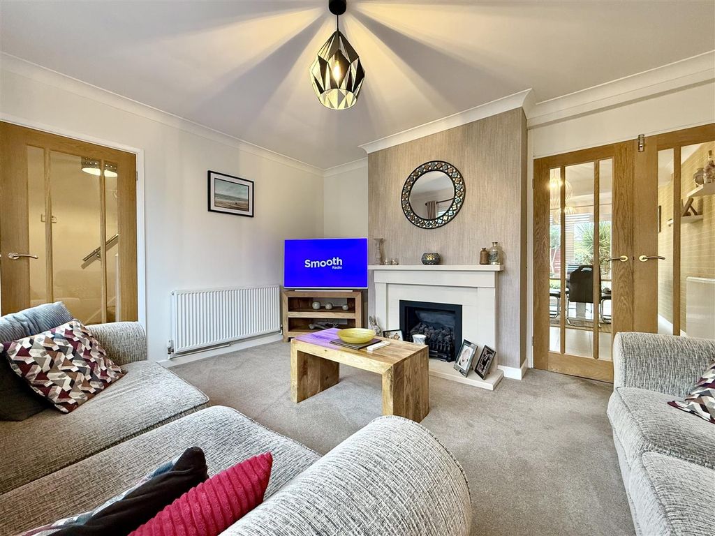 Property photo 3 of 24 3