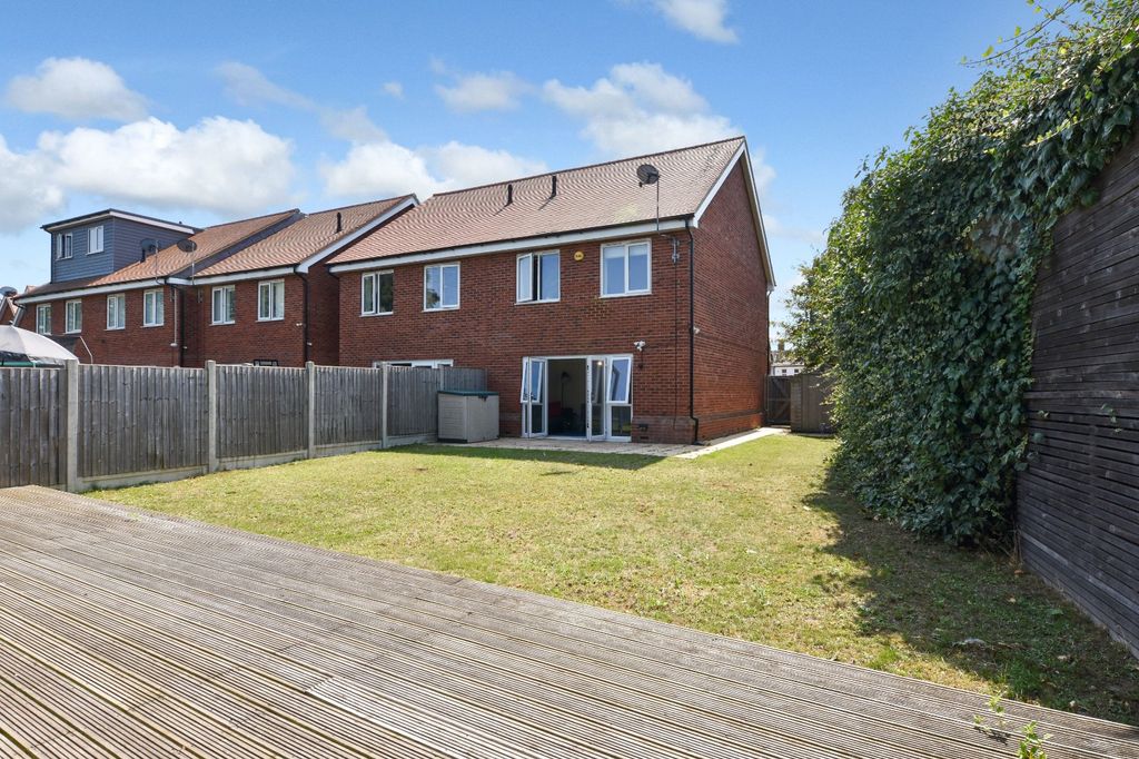 Property photo 2 of 30 Picture No. 33