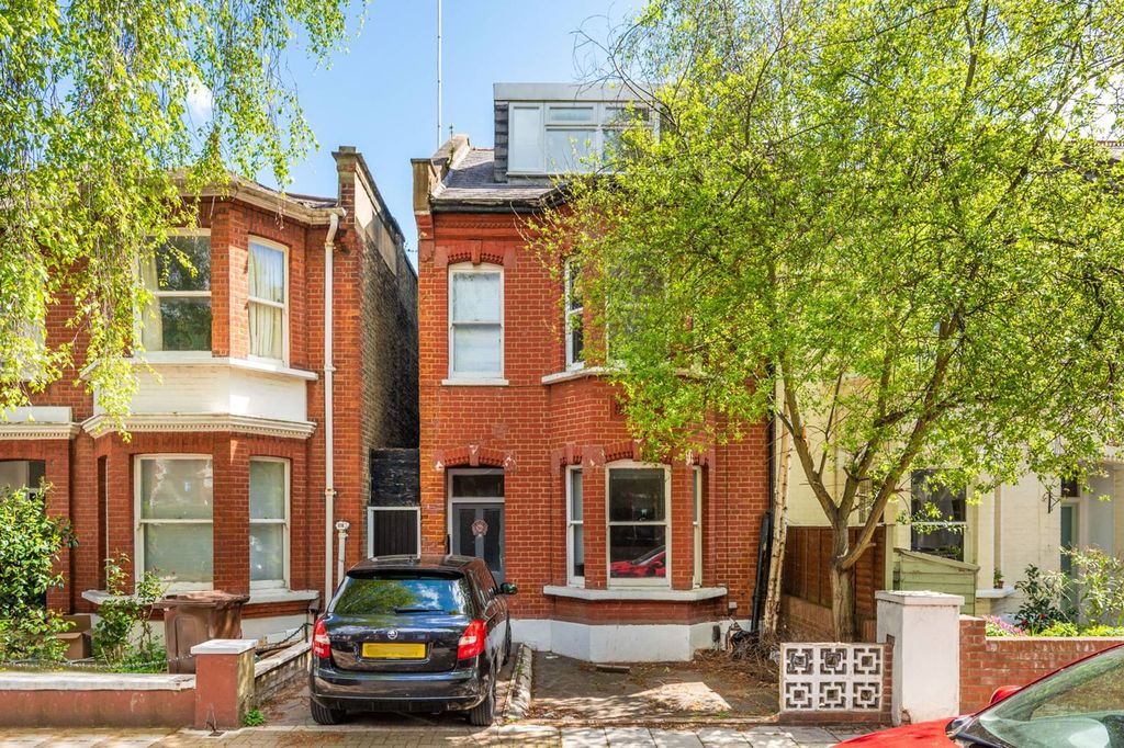 Property photo 1 of 8
