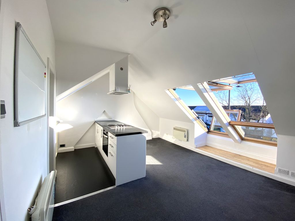 Property photo 1 of 14 Studio