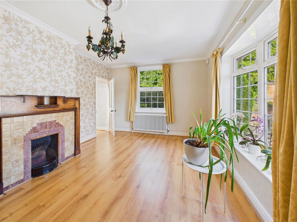 Property photo 3 of 14 Dining Room