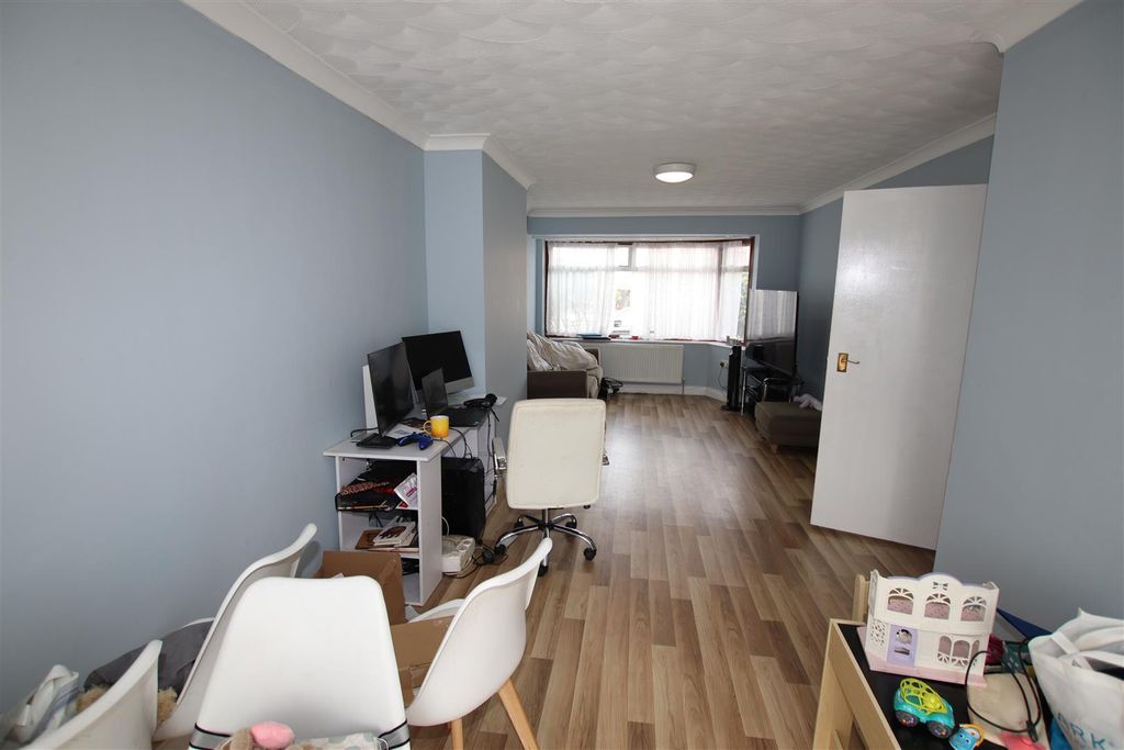 Property photo 3 of 13 Img_7044.Jpg