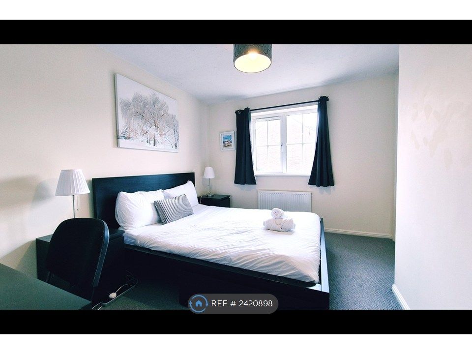Property photo 3 of 11